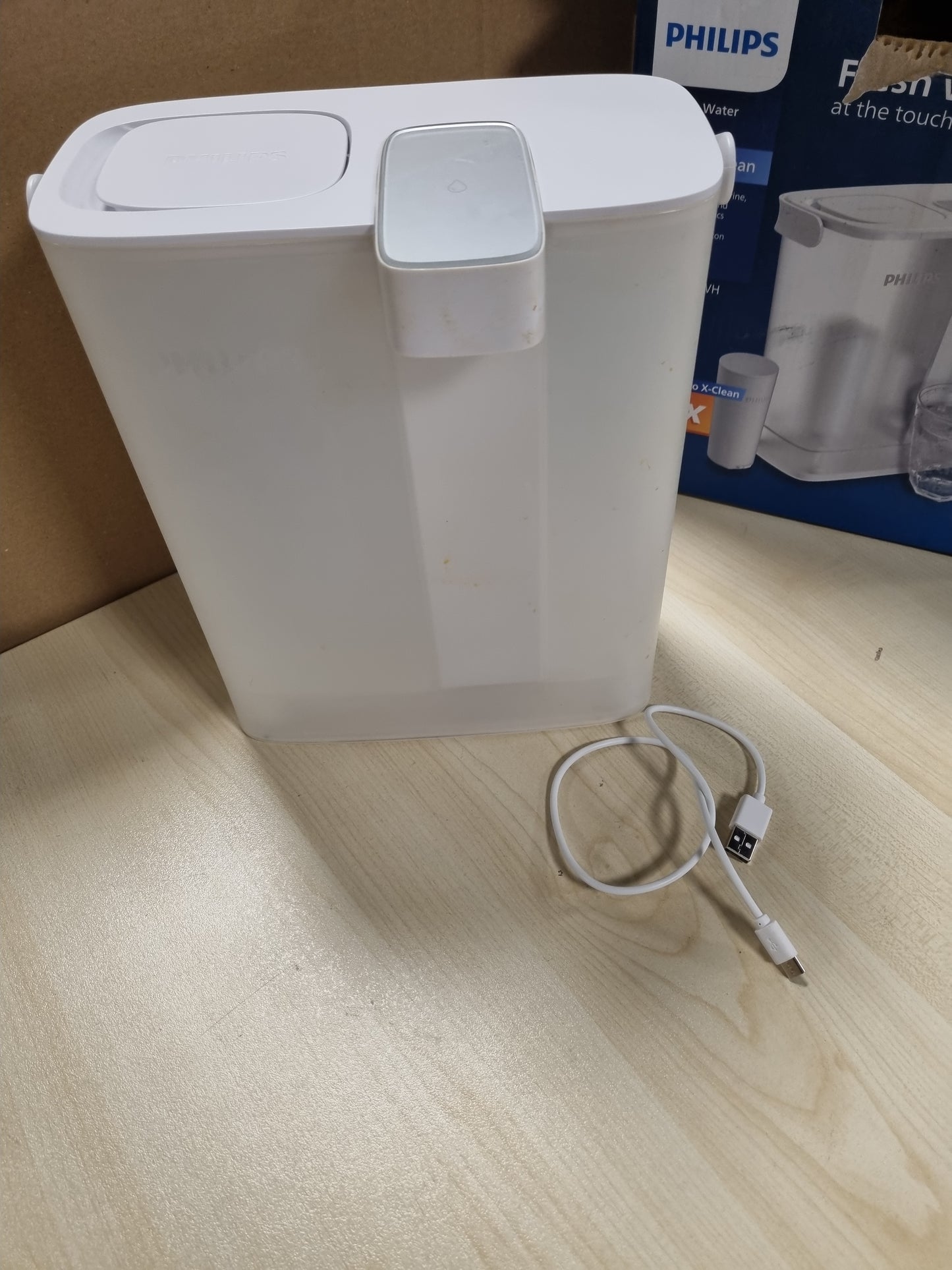 217536 - PHILIPS WATER Kana e filtrit të ujit (3L) – Ujë i pastër dhe me shije të shkëlqyer – përfshirë 1 filtër Taste+, zvogëlon klorin dhe plumbin, ruan mineralet