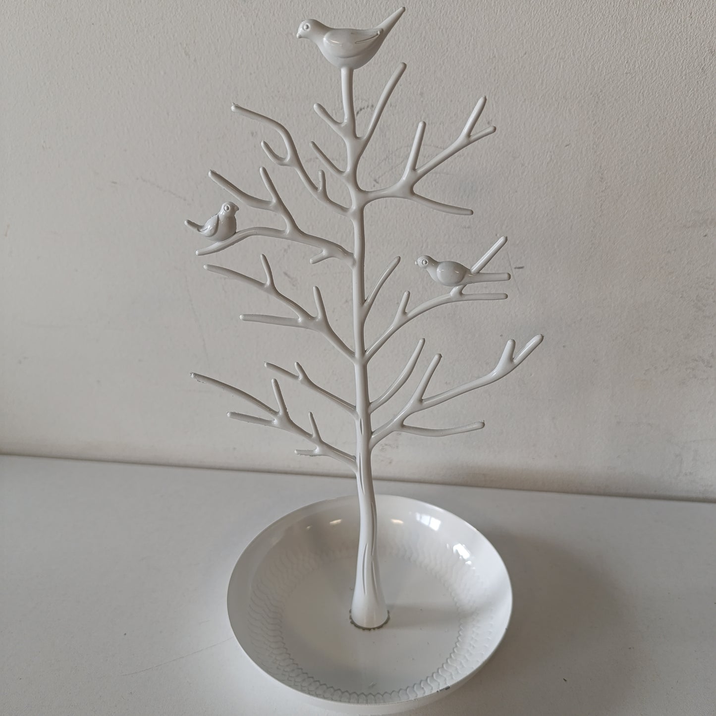 196977 - RELAXDAYS Mbajtëse për Bizhuteri në Formën e Pemës, për Gjerdanë, Vathë dhe Byzylykë, LxGxTh 30x16x15 cm, e Bardhë