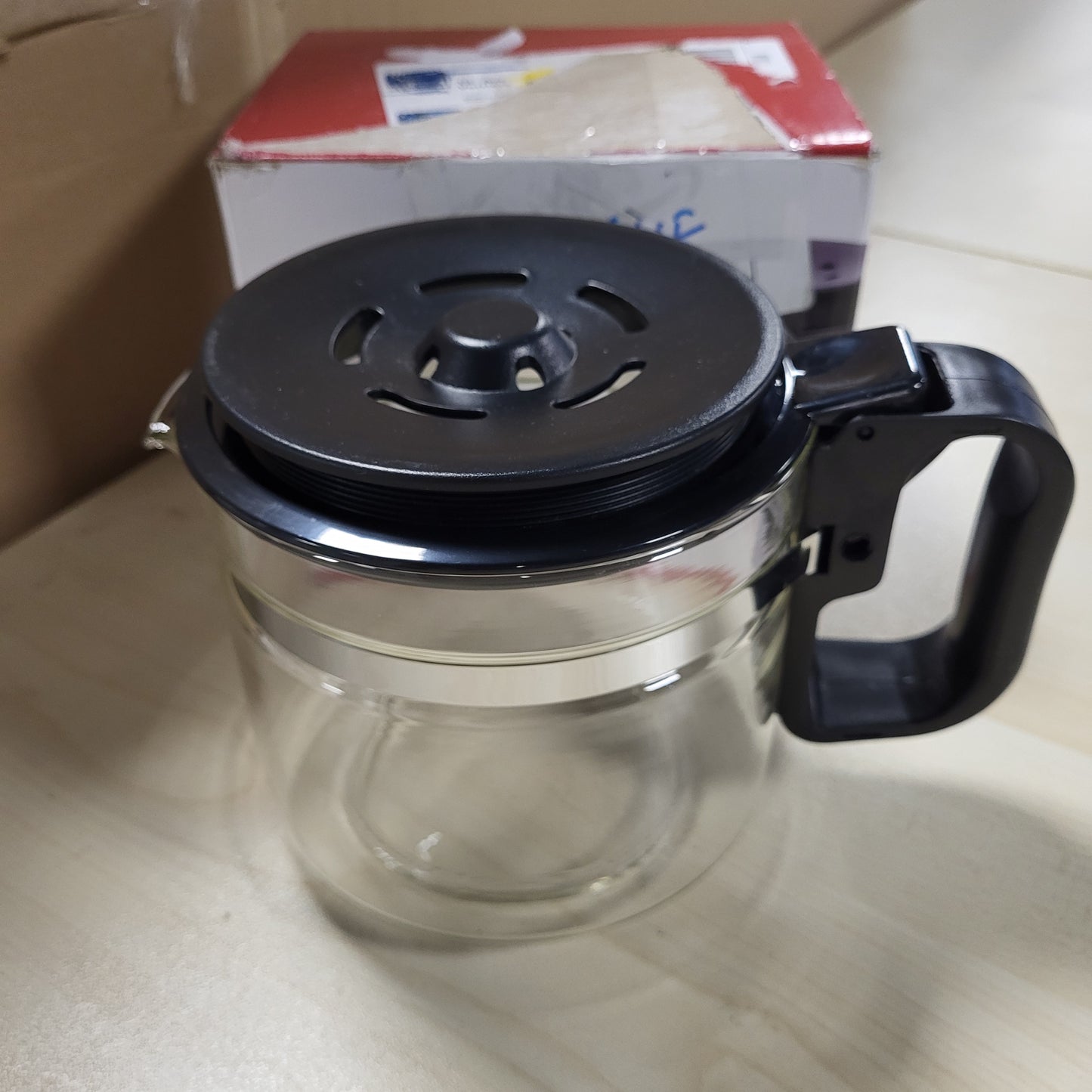 262100 - BIGBUY HOME Pitcher, Standard