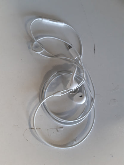 268786 - APPLE Kufje USB-C