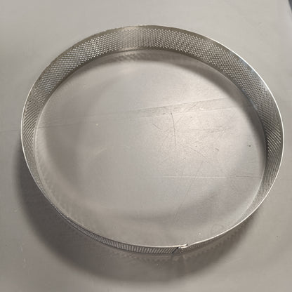 256611 - DECORA 0064036 Unazë Pastiçerie prej Çeliku Inoks të Perforuar Ø 24 x 3.5 H cm, Argjend