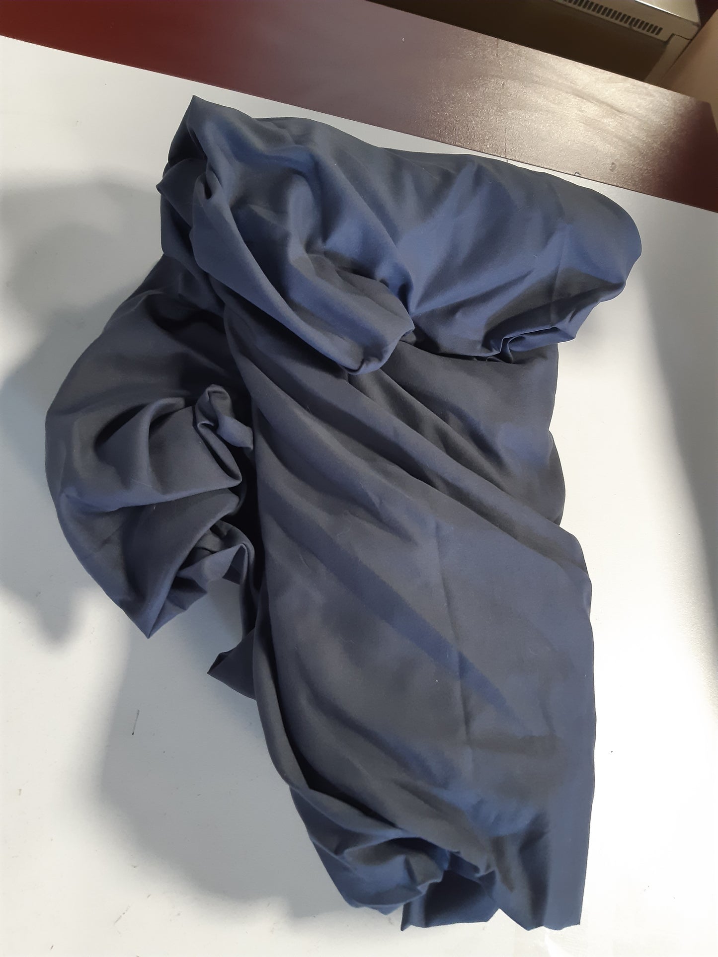 262809 - Çarçaf i montuar mikrofibër, ekstra i butë, për shtretër 140 x 190/200 cm, gri e errët