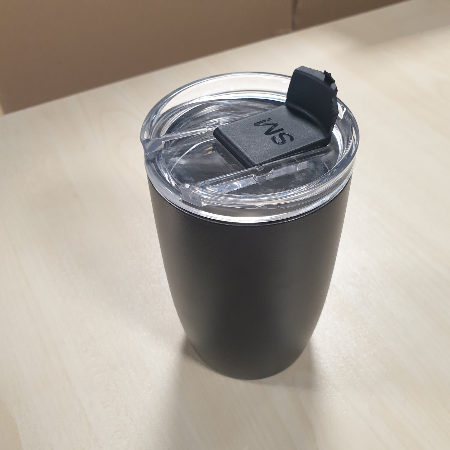 179590 - VOYAGER Gotë Udhëtimi Moderne e Thjeshtë, Prej Çeliku Inox 18/8 me Mur të Dyfishtë, E Izoluar me Vakum, 355ml (12oz), me Kapak që Mbyllet dhe Kashtë të Ripërdorshme
