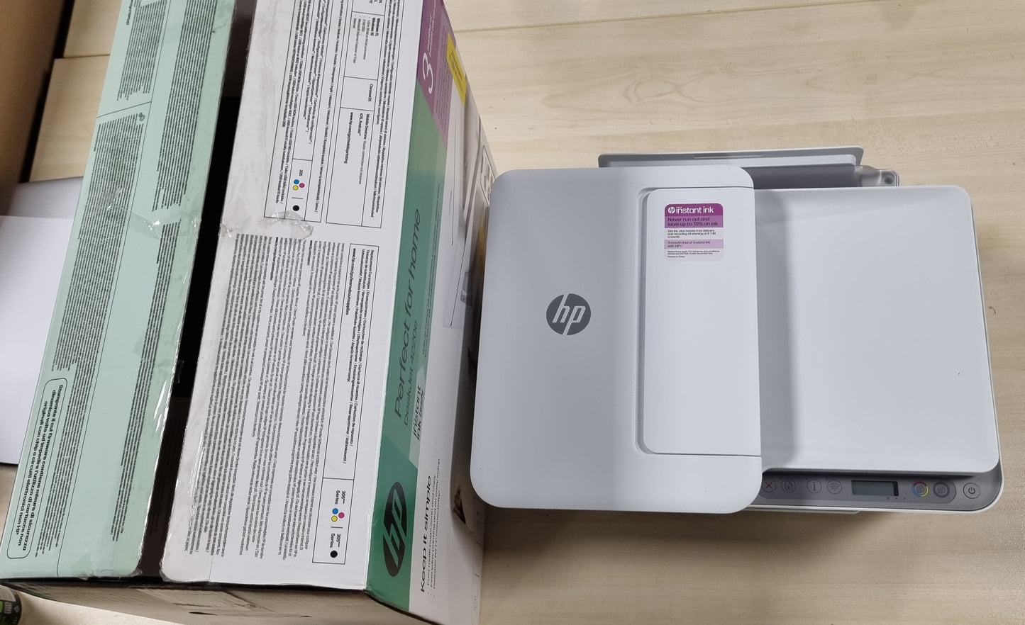 126292 - HP DESKJET 4220E 588K43 - Printeri Shumëfunksional A4 me Wi-Fi, Dupleks Manual 8.5ppm, ADF, Faks Celular, Bojë e Menjëhershme për 3 Muaj, E Bardhë