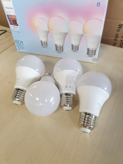 221247 - PHILIPS HUE Llampa inteligjente LED Essential A60, Ambient i bardhë dhe me ngjyra, E27, 8W, 2200-6500 K, 806 lm, me errësim, e pajtueshme me Alexa, Google dhe Apple Home, Pako me 4