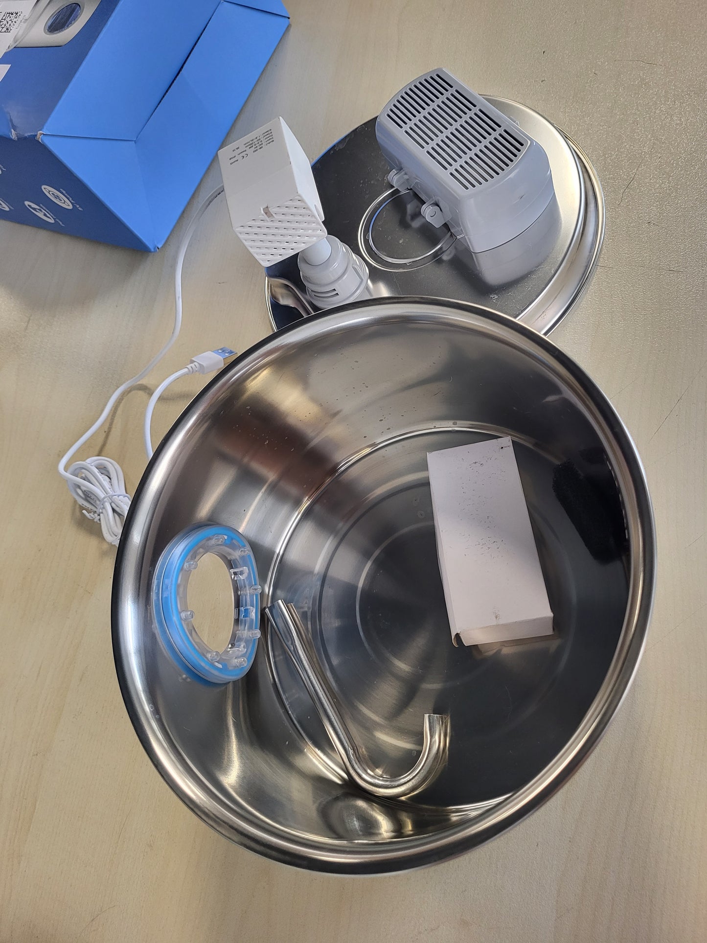 214766 - Shatërvan për Mace prej Çeliku Inoks, 2.6L me Dritare Niveli Uji, Dispenser Uji Elektrik Ultra i Qetë