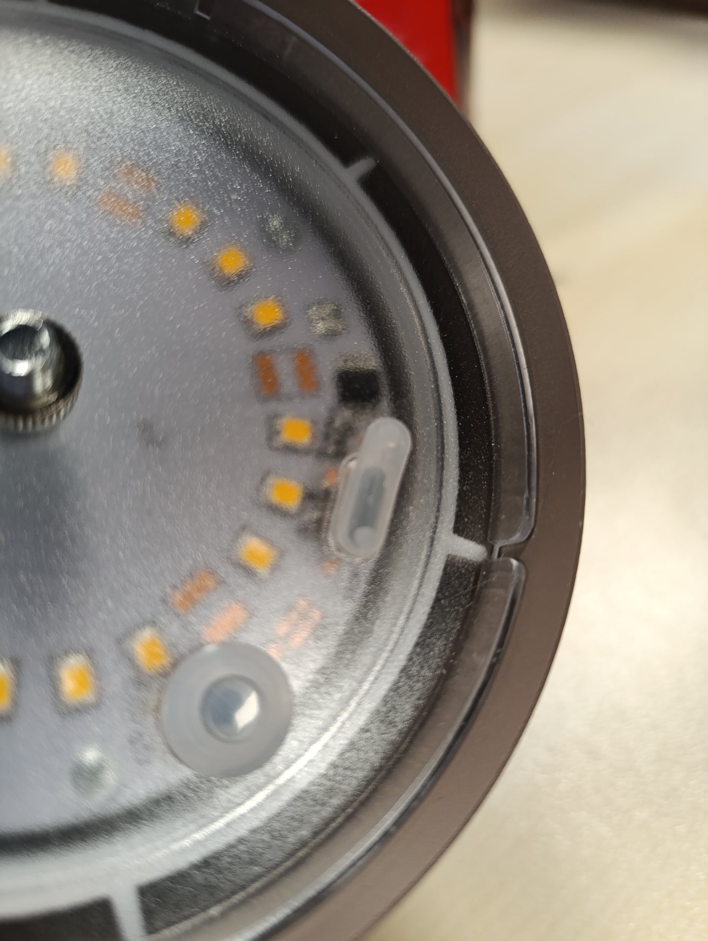 205404 - BRILONER - Llambë LED e Rikarikueshme pa Tel, me Prekje dhe Rregullim të Errësirës, Lartësi e Rregullueshme, Ngarkim USB-C, Përdorim për Lexim ose si Llambë Komodine, Madhësi 36x10.5 cm, Ngjyra Kafe