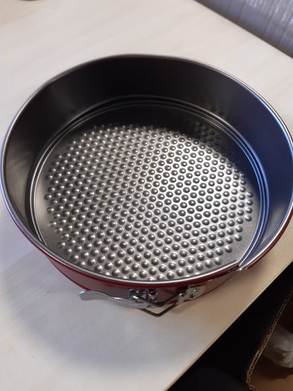 237211 - WENCO Tavë pjekjeje me sustë 26 cm, tavë torte e rrumbullakët, rezistente ndaj rrjedhjeve, me shtresë jo ngjitëse, e kuqe
