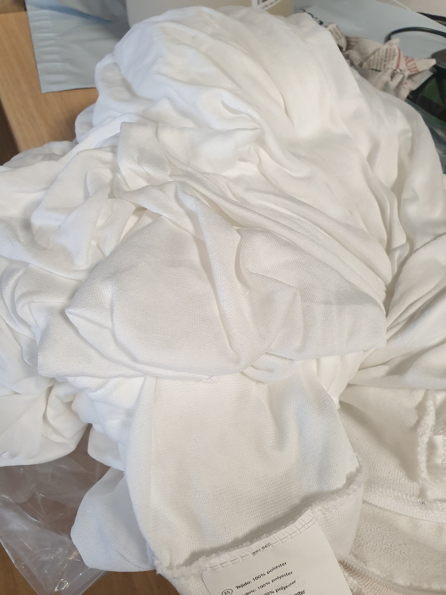 141892 - Savel – Mbulesë dysheku prej mikrofibre Terry – Elastike dhe e rregullueshme, 200 × 190/200 cm, me mbrojtje nga të gjitha anët, për dyshekë deri në 30 cm lartësi, me mbyllje me zinxhir.
