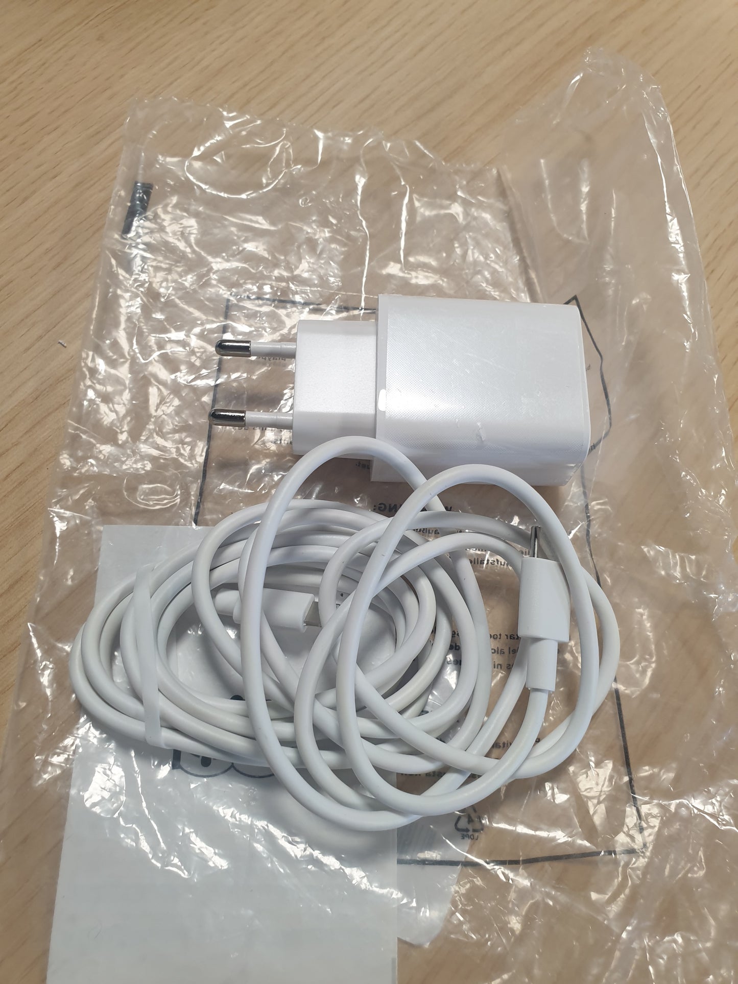 267070 - KARIKUES I SHPEJTË 30W me kabllo karikimi 2M për iPhone 14/14 Pro/14 Pro Max/14 Plus 13 12 11 SE XR X XS 8, USB C, prizë karikimi