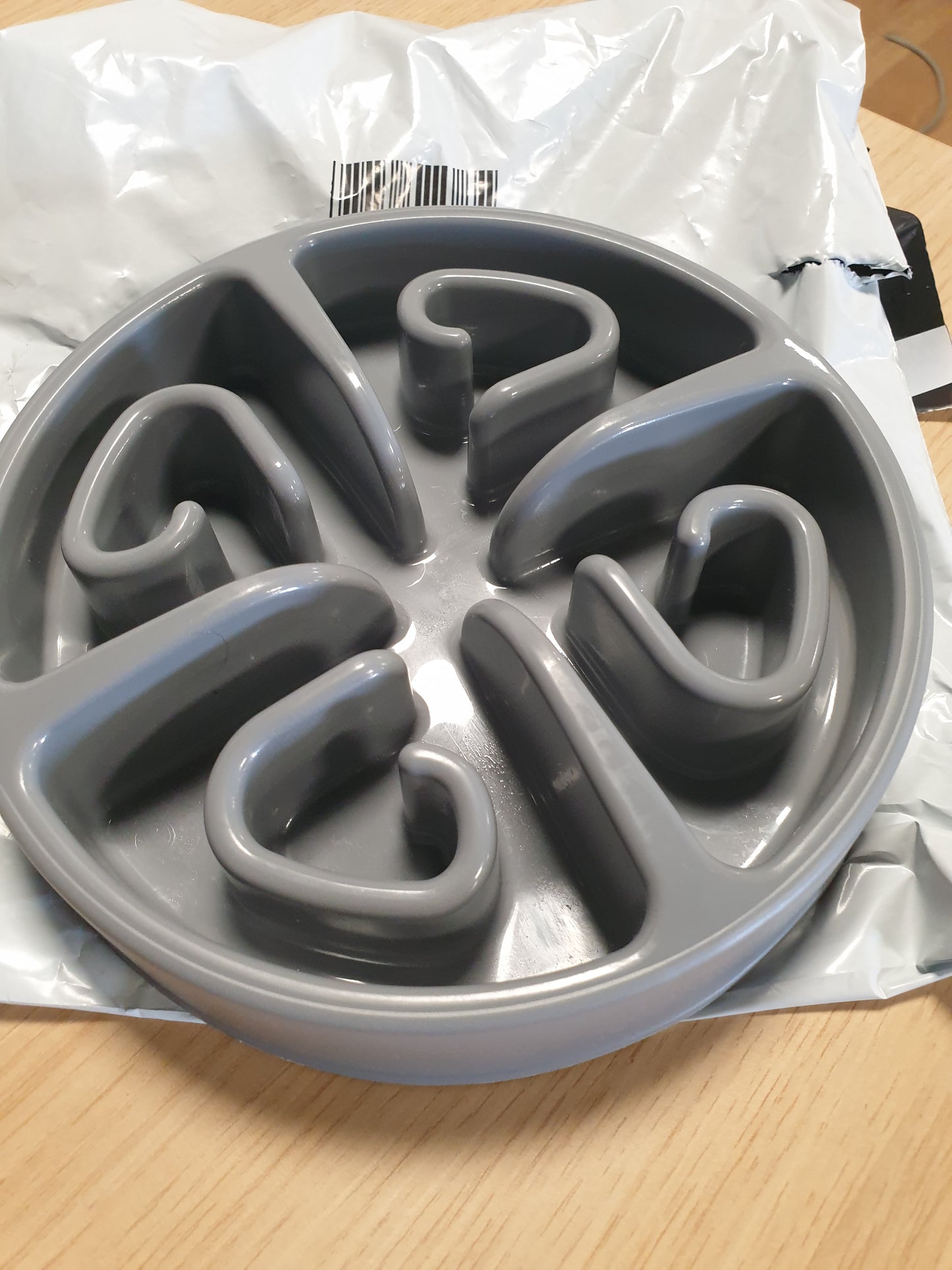257888 - LIONTO, Tas për Ushqyes të Ngadaltë për Qen dhe Mace, Ø 20 cm, Lartësi 4.5 cm, Kapacitet deri në 450 g