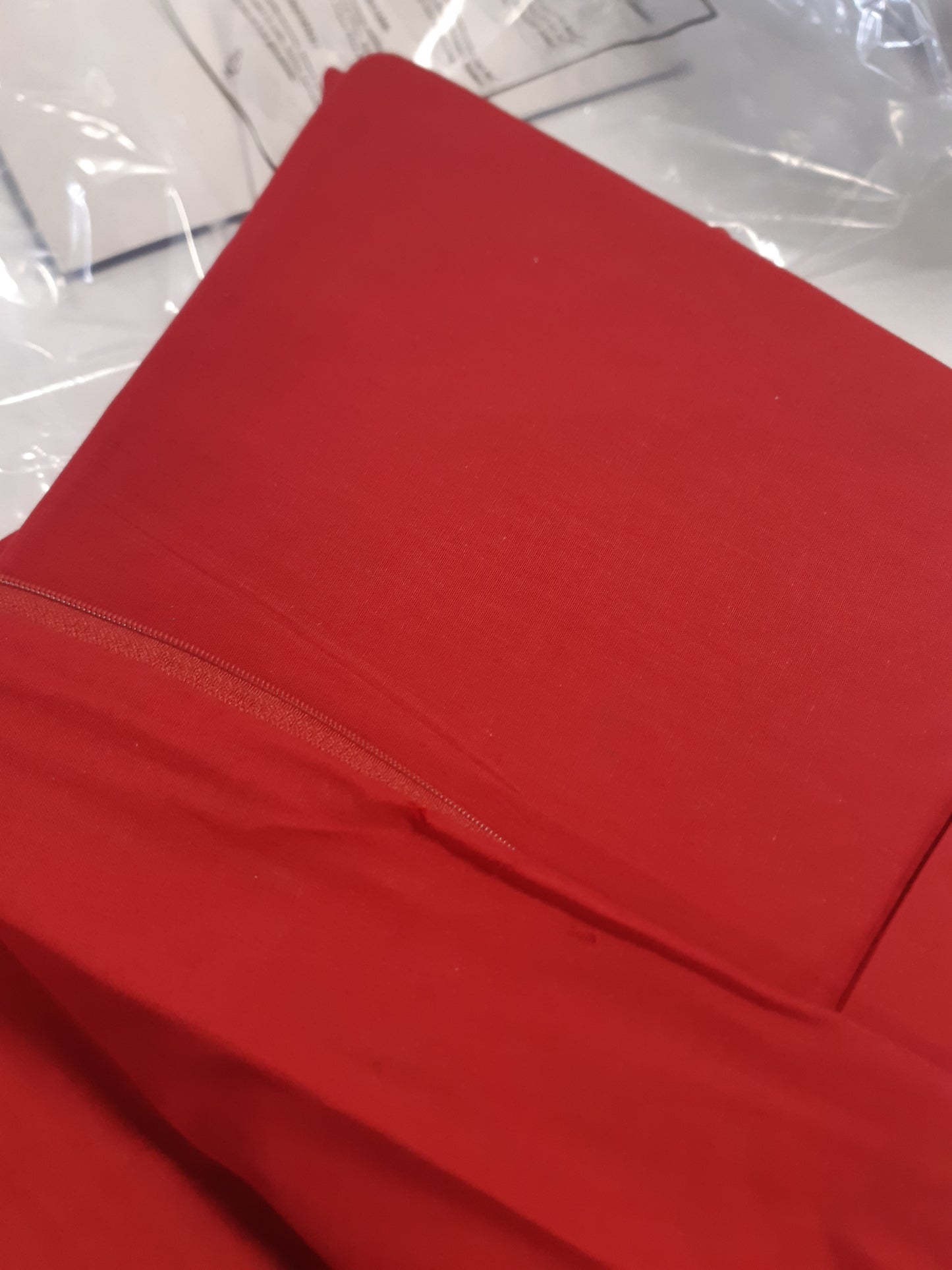234578 - DREAMZIE Mbulesë jastëku 40x40cm Pambuk Perkal (Set prej 2 copësh) - Ngjyrë burgundy - Endur dendur me 57 fije/cm² - E çertifikuar Oeko Tex