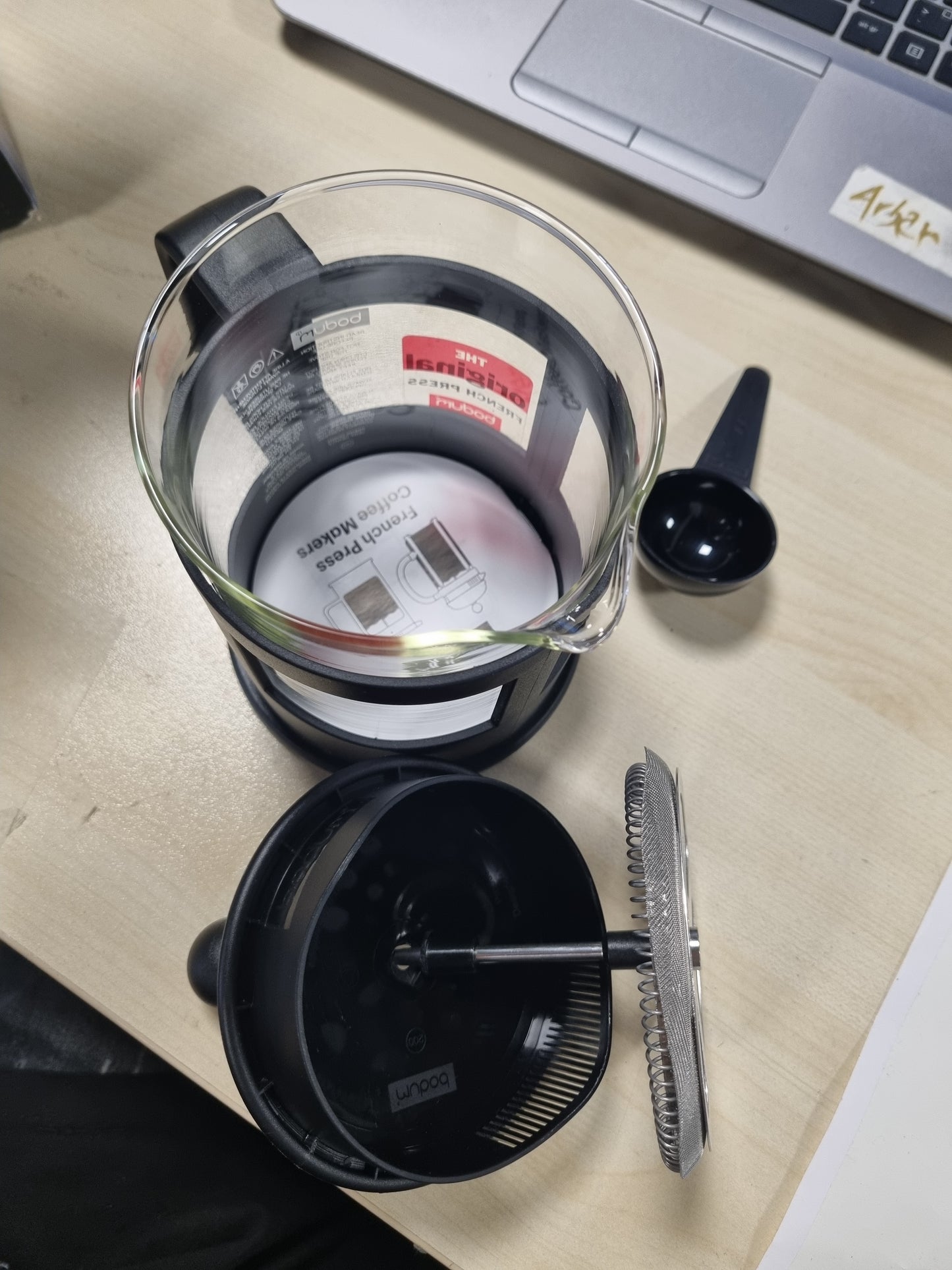 215849 - BODUM Makinë kafeje - 500ml / 4 Filxhanë, Presë franceze manuale, qelqi borosilikat dhe çelik inox