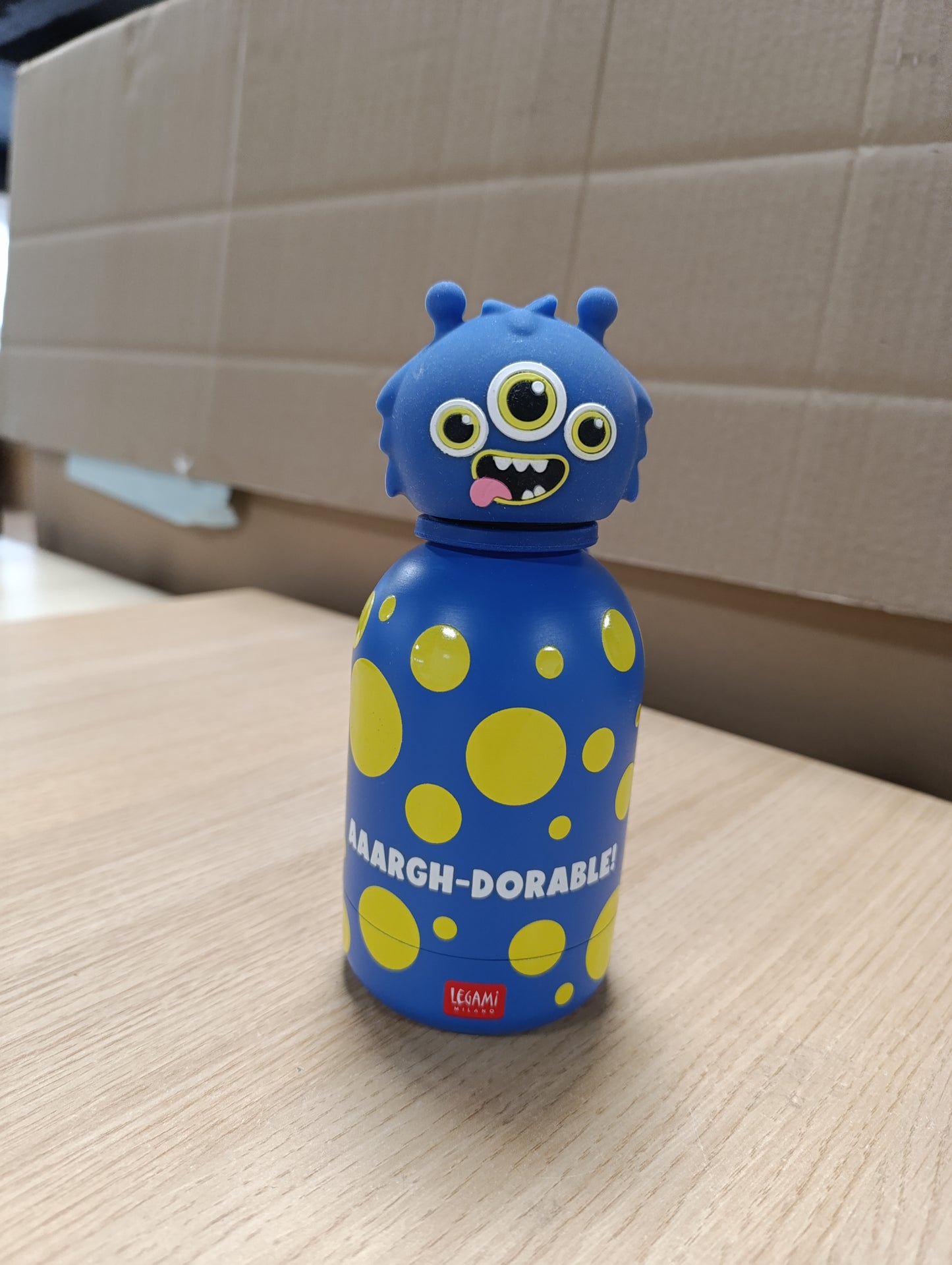 256787 - LEGAMI SHISHE UJI PËR FËMIJË HOT&COLD MONSTER - ÇELIK INOX 18/8 ME DY SHTRESA, KAPACITET 310ML, MBAN PIJET TË NGROHTA PËR 12 ORË DHE TË FTOHTA PËR 24 ORË