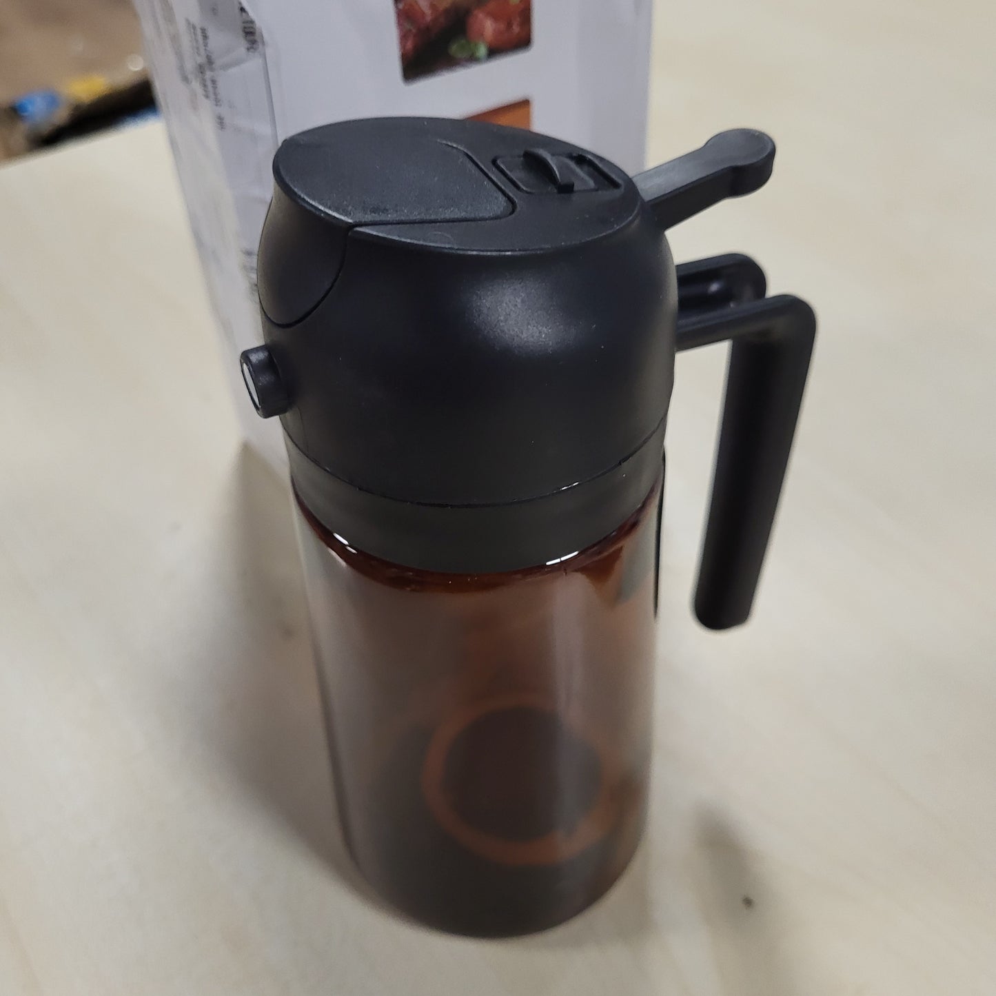 207208 - YZPKLHW Spërkatës Vaji për Gatim, Dozator 2-në-1 me Kapacitet 470ml, Mbrojtje nga Rrezet UV, për Tiganisje me Ajër, Gatim, Sallatë dhe Pjekje në Skarë, Ngjyra Kafe