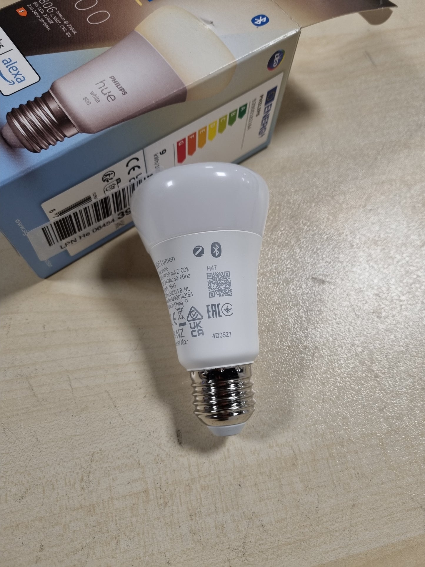 247412 - PHILIPS HUE Dritë LED E27 e Bardhë, 1 dritë (806 lm), llambë LED e errësueshme, kontroll inteligjent