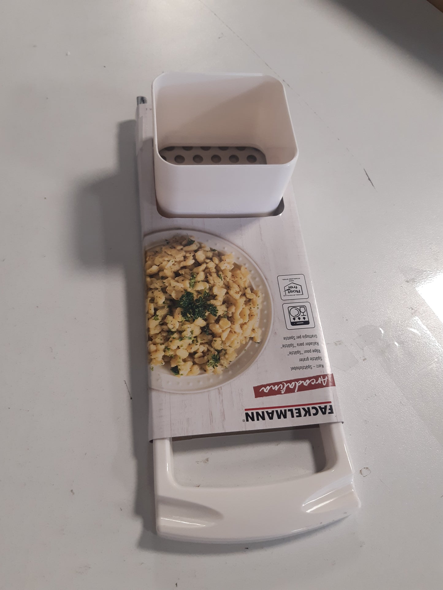 216137 - FACKELMANN Pjatë Spätzle, Rende Spaetzle, Çelik Inox, Plastik, 33 x 11 x 6.7 cm