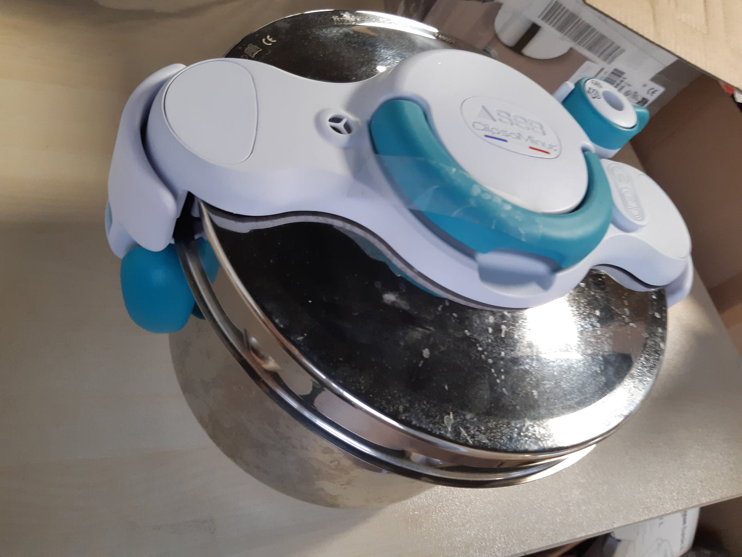 170046 - SEB ClipsoMinut' Easy+ Tenxhere me Presion prej Çeliku Inox, 6L, Hapje e Lehtë me Një Dorë, e Përshtatshme për Induksion, Prodhuar në Francë, Ngjyra Blu P4900716