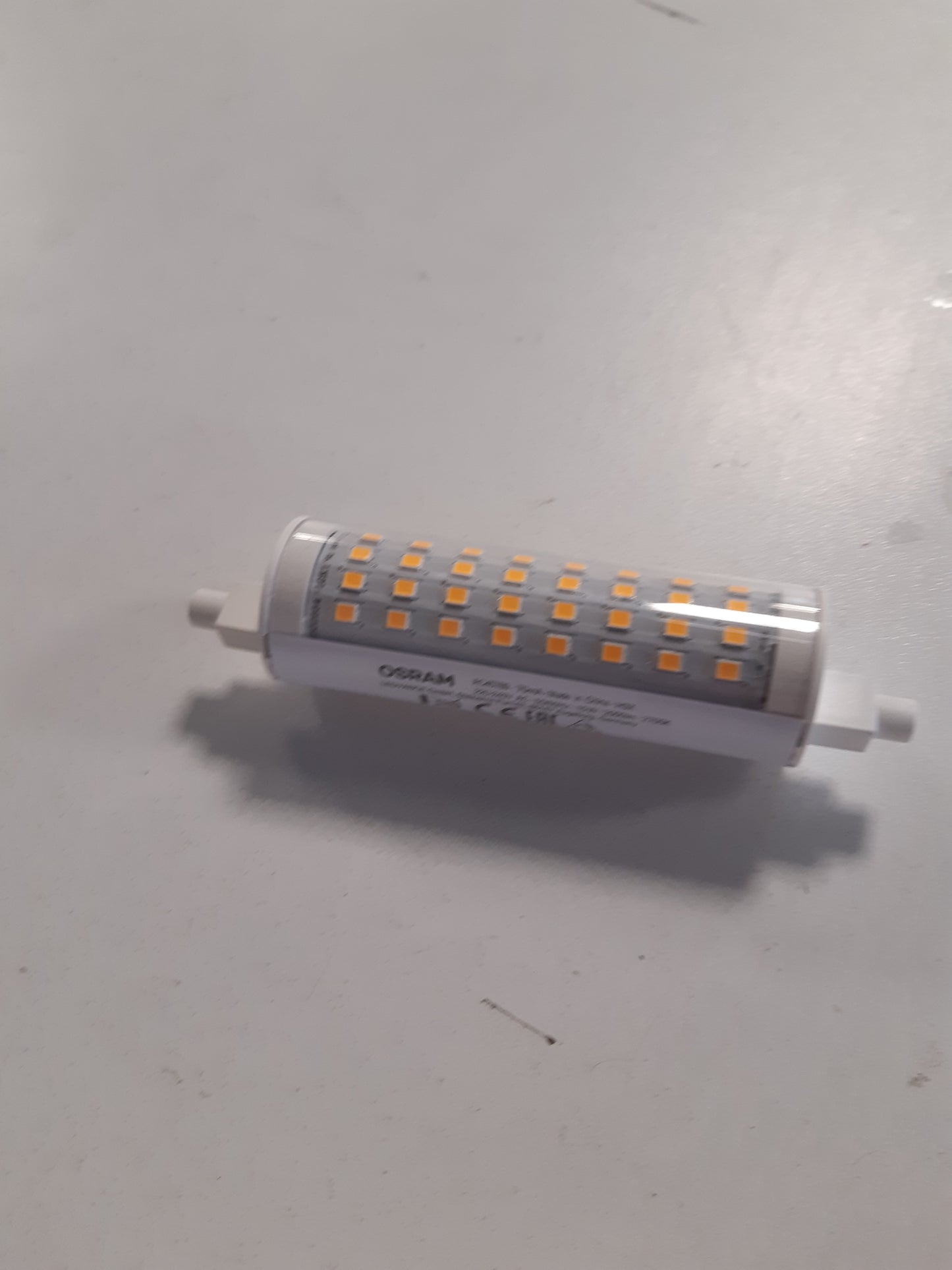 223326 - OSRAM Llampa LED me Tub LED 15W, ekuivalente me 125W, E Bardhë e Ngrohtë (2700K) LED LINE R7S DIM