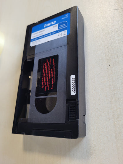 266545 - HAMA Përshtatës kasete VHS-C/VHS (Konvertues video VHS-C në VHS, 6 mm, Jo i pajtueshëm me 8 mm/MiniDV/Hi8) i zi