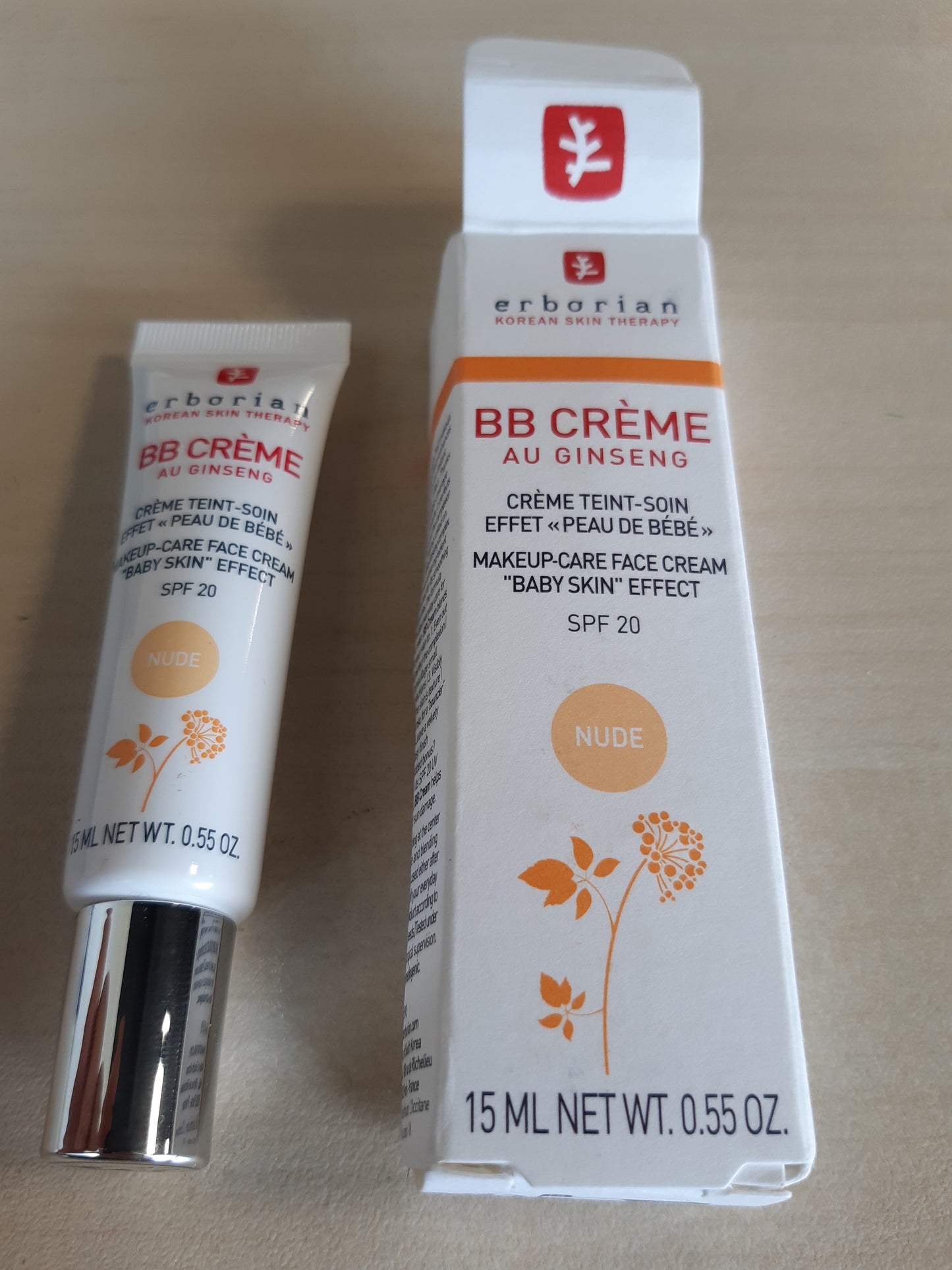 214999 - ERBORIAN Krem BB me Xhensen, Krem me Ngjyrë, Kujdes Korean për Fytyrën 5-në-1 me SPF 20, Ngjyrë Nude, 15 ml