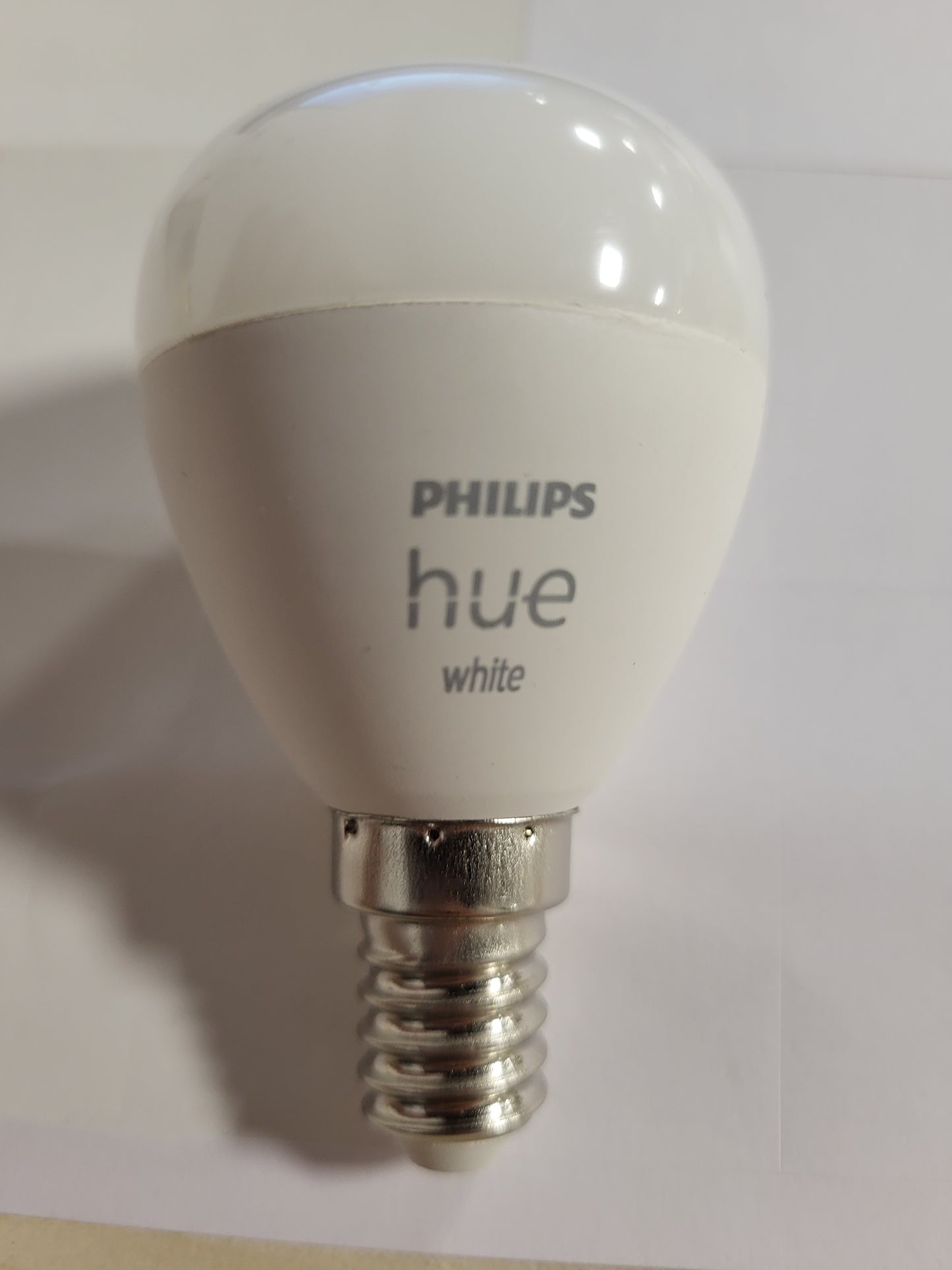 196967 - PHILIPS Llambë LED Inteligjente Hue White Luster E14, e Pajtueshme me Bluetooth, Alexa, Google Assistant dhe Apple HomeKit