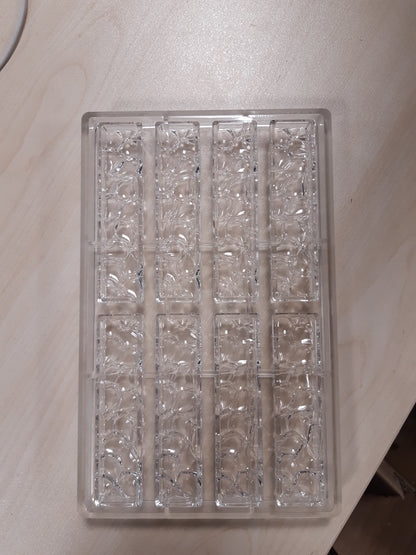 200610 - SILIKOMART forma për çokollatë Goccia-B prej Tritan, me 8 hapësira, pako prej 10 formash, përmasat 120x25mm, lartësia 16mm, kapaciteti gjithsej 240ml (8x30ml)