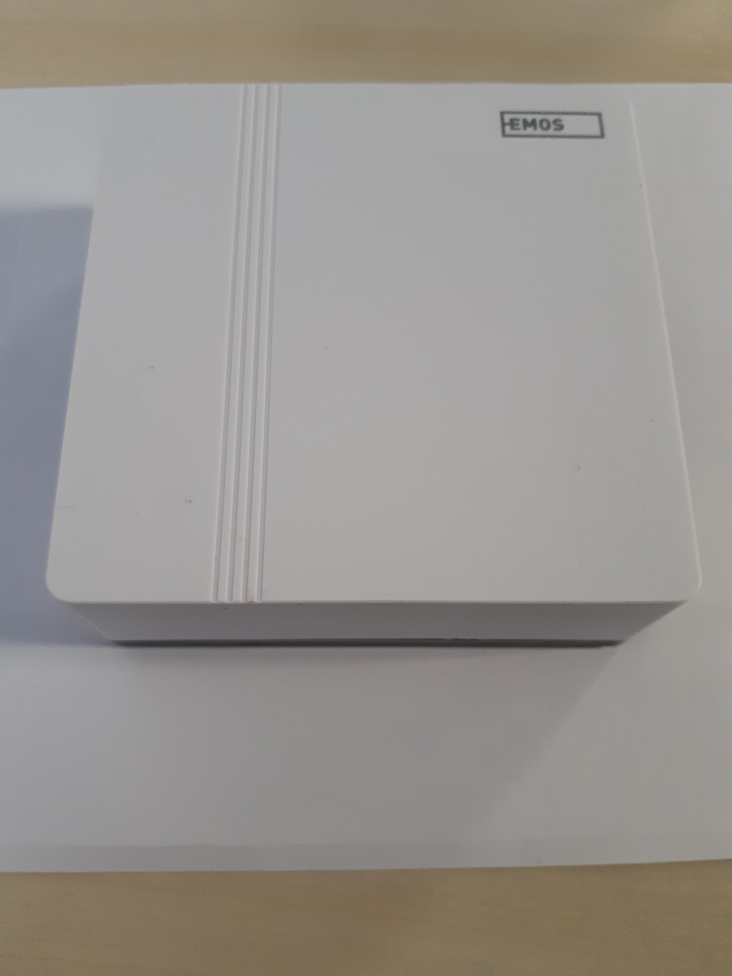 165068 - EMOS - Zile Dere me 2 Tela, Furnizim të Dyfishtë me Energji, Gong Klasik, E Bardhë, 1 Melodi Ding-Dong, Vëllimi 85dB, E Montuar në Mur, Katrore