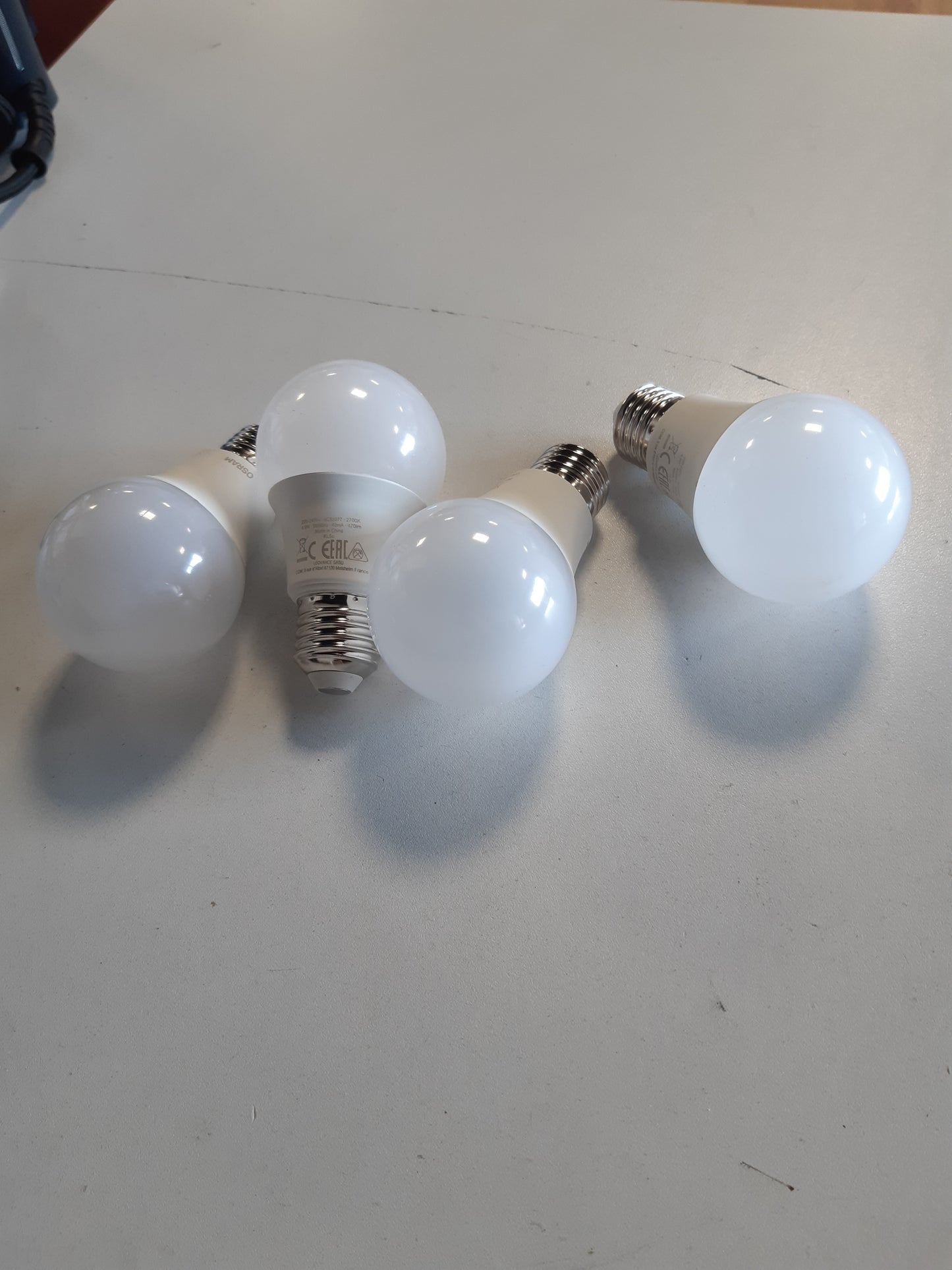 229539 - OSRAM Llampa LED Value Classic A40, 4.9W, 2700K, E27, 470 lm, akull, Ra≥80