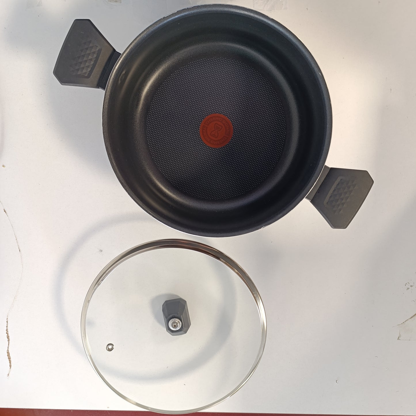 183990 - TEFAL Ena 24cm (4.7L) me Kapak Qelqi, i Përshtatshëm për të gjitha Soba përveç Induksionit, me Shtresë Jo-ngjitëse, Prodhuar në Francë, Easy Cook & Clean B5544602