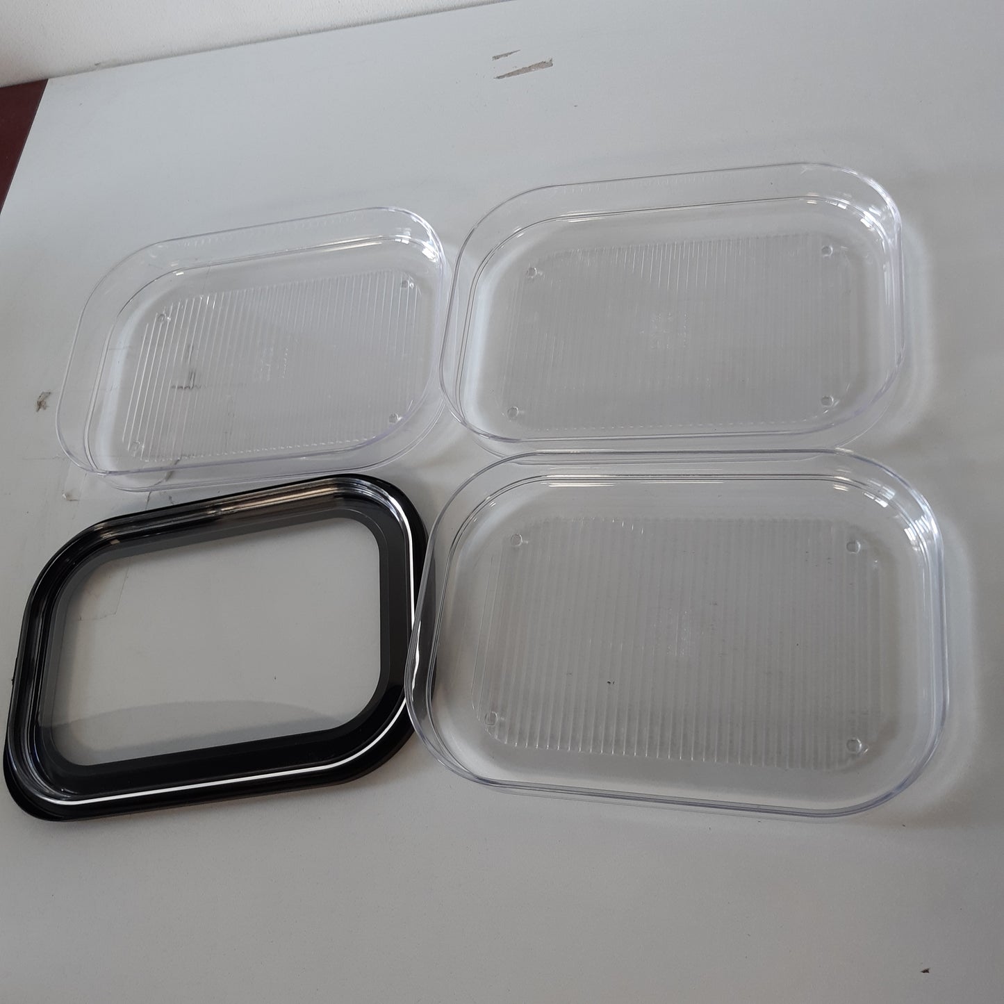 229513 - MEPAL Enë për Ruajtjen e Salçiçeve Modula me 3 Shtresa - 3 Kuti të Veçanta për Ruajtjen e Salçiçeve në Frigorifer - 1650 ml - E Zezë