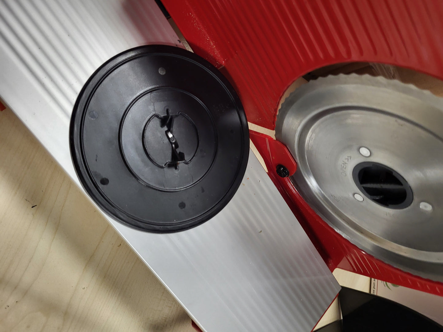 213055 - GRAEF Prerës elektrik shumëfunksional SKS100, Teh i dhëmbëzuar prej çeliku inox Ø 170 mm, Trashësia e prerjes 0-20 mm, Motor 170 W