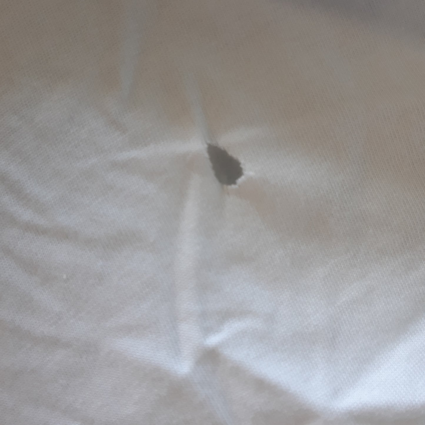 169091 - AMAZON BASICS Çarçaf i Fiksuar, 90x200cm, Materiali 100% Pambuk, Prej Xhersi, Lartësi Dyshek Deri në 30cm, Ngjyra e Bardhë