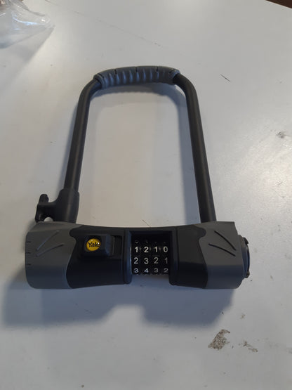 213837 - YALE Lock U me dryn standard me kombinim, zinxhir ultra i përforcuar, kod 4-shifror, montim biçiklete i përfshirë