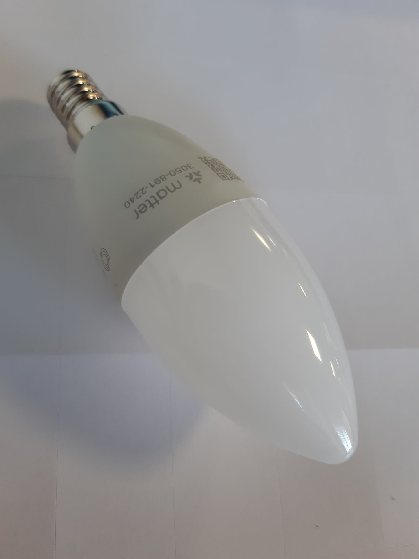 216348 - LEDVANCE Llampa LED, 4.9W, 470lm, E14, kontroll me aplikacion ose me zë, jetëgjatësi deri në 20,000 orë