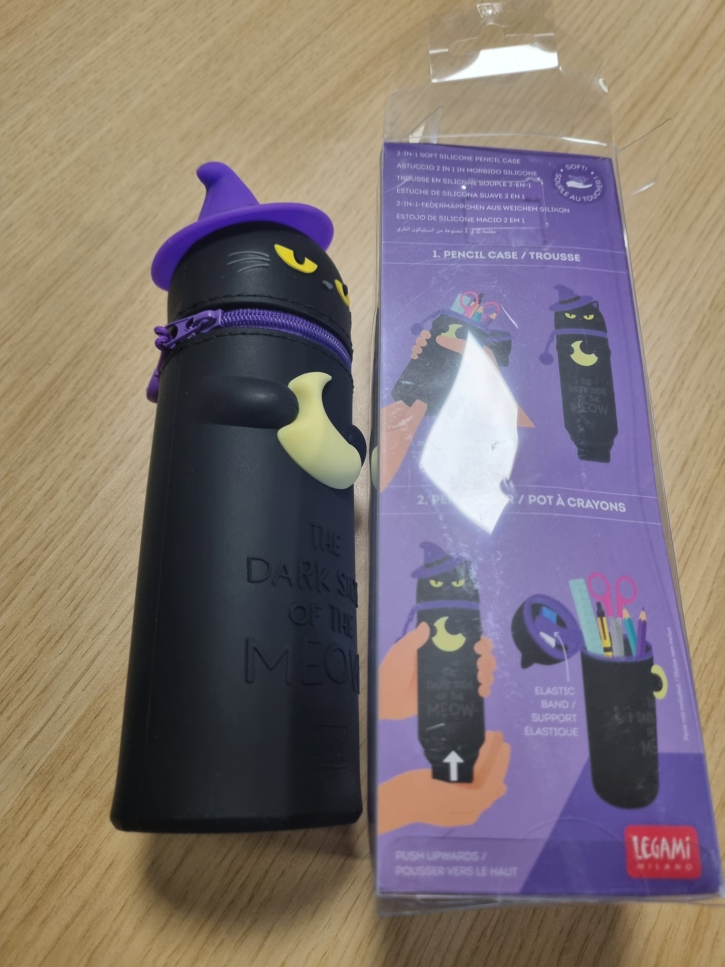 267060 - LEGAMI - Kuti lapsash Kawaii Halloween 2025, Silikon i butë, 2 në 1, Mbajtëse stilolapsash për tavolinë, me zinxhir, Lartësia 20 cm