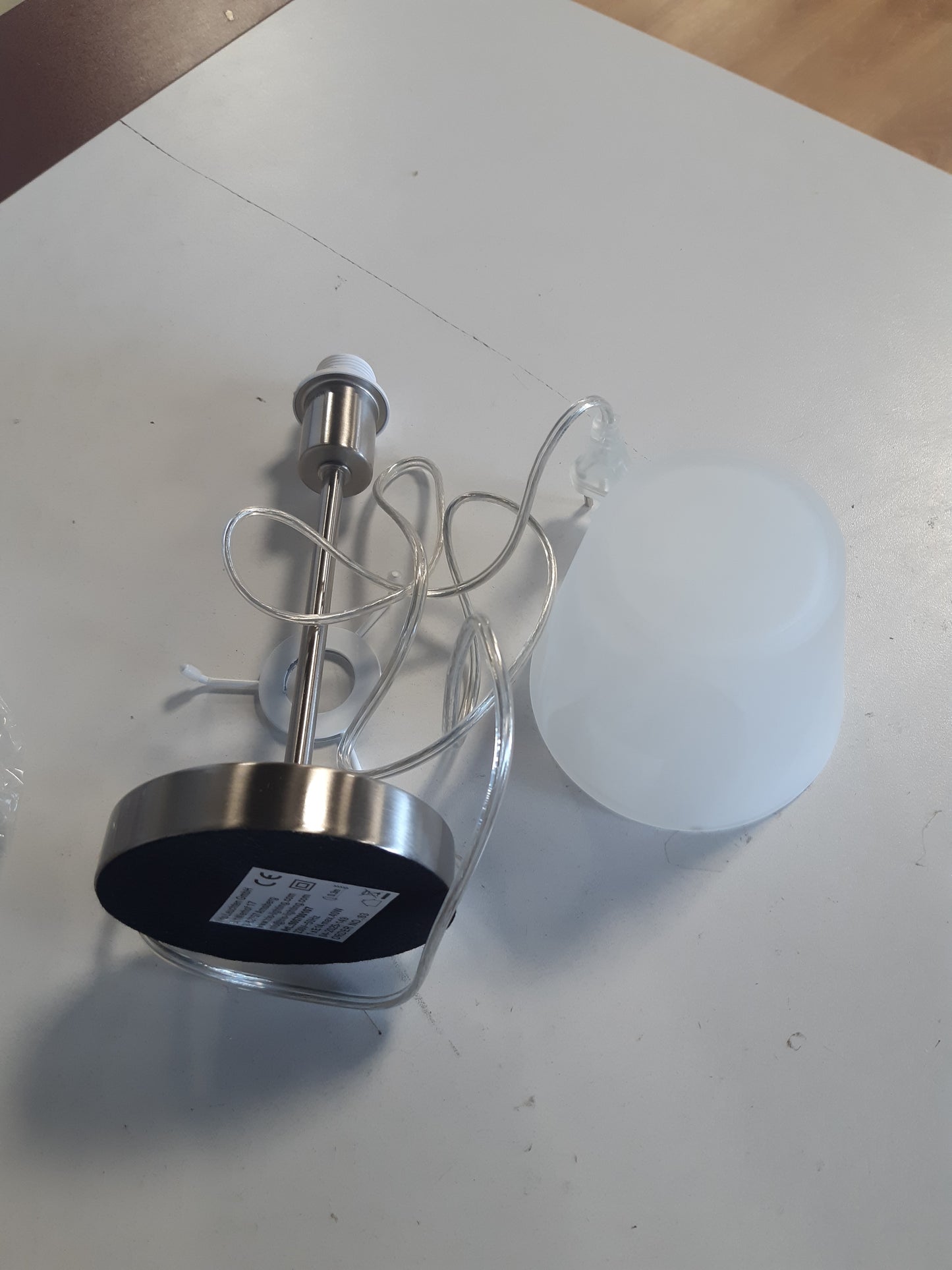 215141 - TRIO LIGHTING Llambë tavoline Luis II 595700107, metal nikel mat, xham alabastri i bardhë, përveç 1x E14