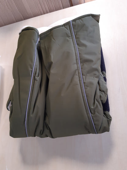 199205 - IECOII Xhaketa dhe Pallto Dimërore për Qen, Madhësi 5XL, e Papërshkueshme nga Uji, Materiali Leshi, me Grep dhe Hark, e Lehtë për t'U Veshur/Zhveshur, Ngjyra Jeshile Ushtarake