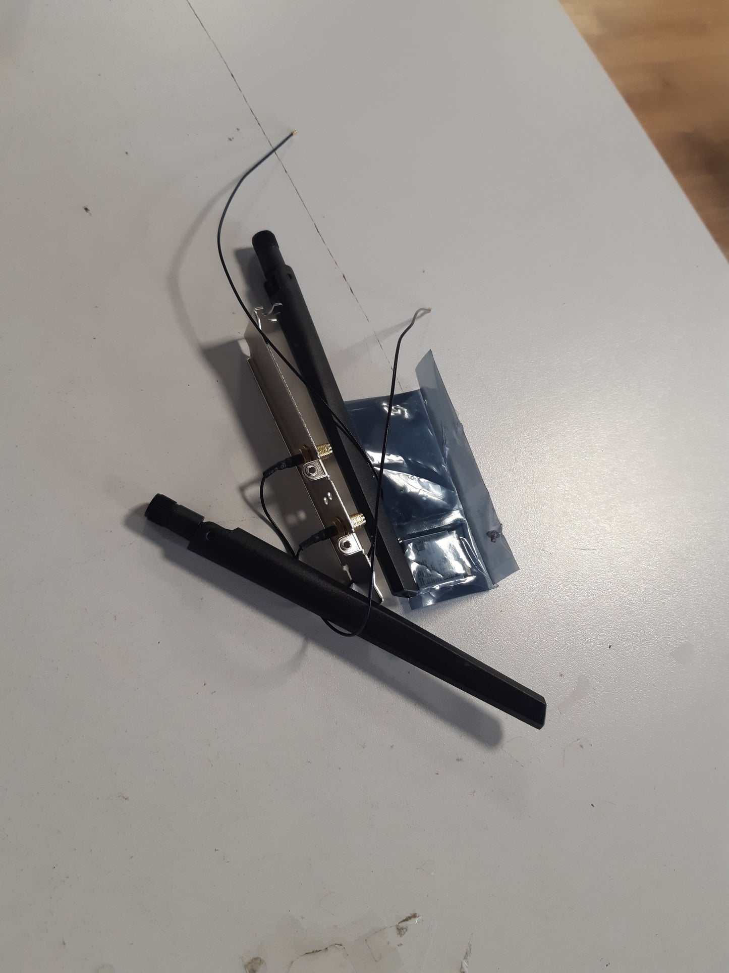 268612 - FOWECRY Kartë WLAN AX201NGW me antenë 2.4 GHz + 5 GHz WiFi 6 3000 Mbps M.2 CNVio2, Bluetooth 5.1, për Win10