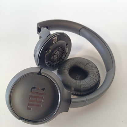268093 - JBL TUNE 510 BT – Kufje Bluetooth On-Ear – Të zeza – Kufje të palosshme – Jetëgjatësi e baterisë deri në 40 orë