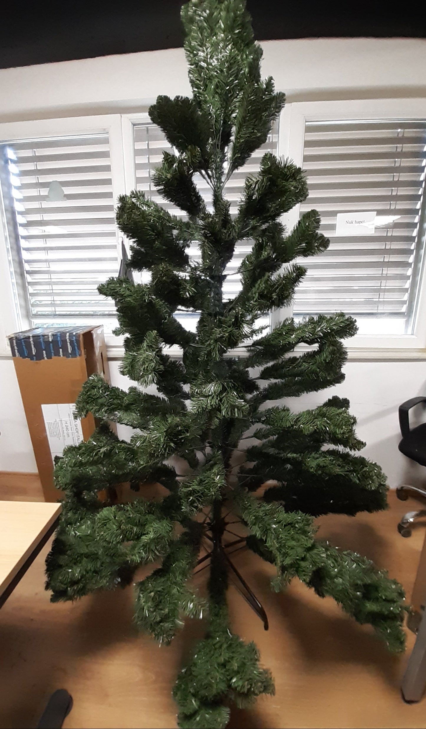 140482 - PISE Pemë Krishtlindjesh Gjelbër, Super e Trashë dhe Realistike, 240cm