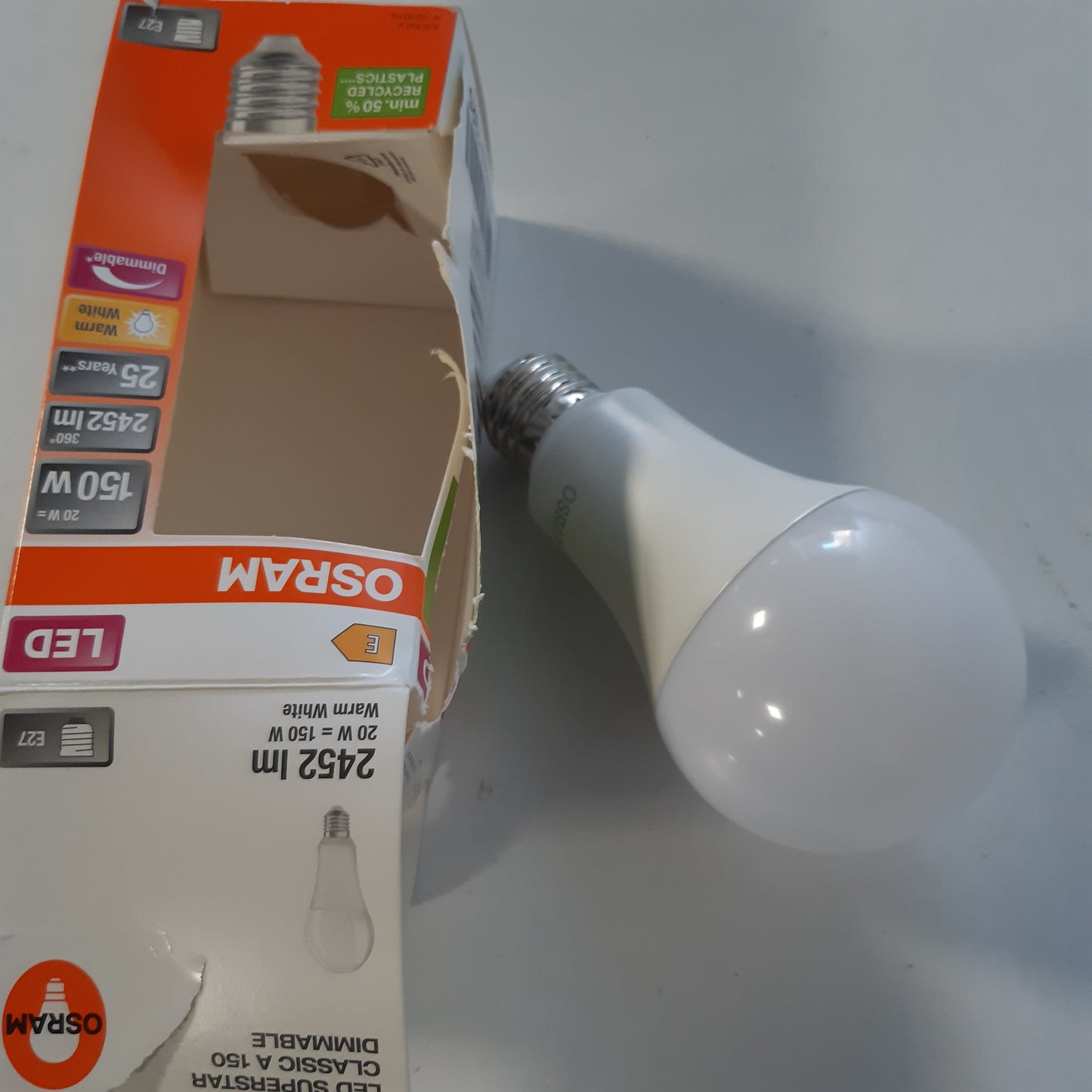 224274 - OSRAM Llambë LED me errësim E27, 20W, e bardhë e ngrohtë (2700K), ekuivalente me 150W inkandeshente