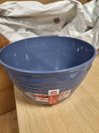 141606 - Emsa Prep&Bake – tas plastik për përzierje 4.15 litra me kapak për ruajtje në frigorifer, bazë antirrëshqitëse dhe stabilitet të mirë gjatë përzierjes, i përshtatshëm për përdorim në kuzhinë.