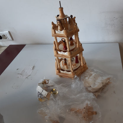 167427 - SIKORA Piramida e Krishtlindjeve Klasike P3, Prej Druri, me 3 Kate