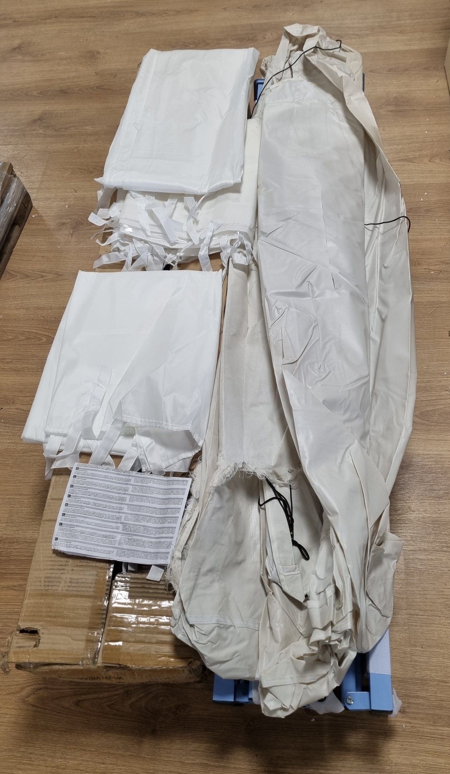 244795 - VIDAXL Tendë Festash Profesionale e Palosshme me 3 Mure Anësore 280x410x315 cm Ngjyrë Çeliku e Bardhë