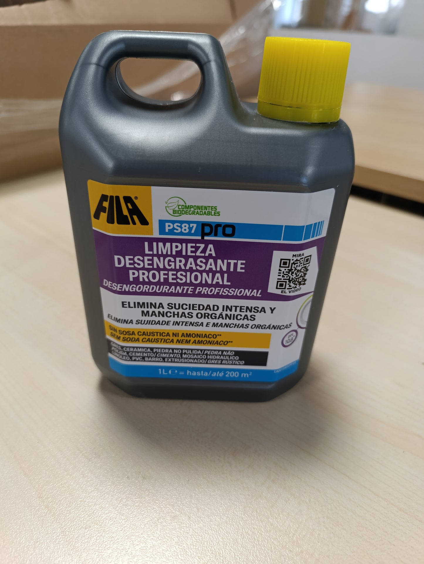 222262 - PS87 Pro Detergjent, Zhbërës dhe Heqës Yndyre për Pastrim Profesional të Dyshemeve, 1L, Heqës Njollash për Enë Guri, Çimento, Gurë dhe Aglomerate të Pa Lëmuara