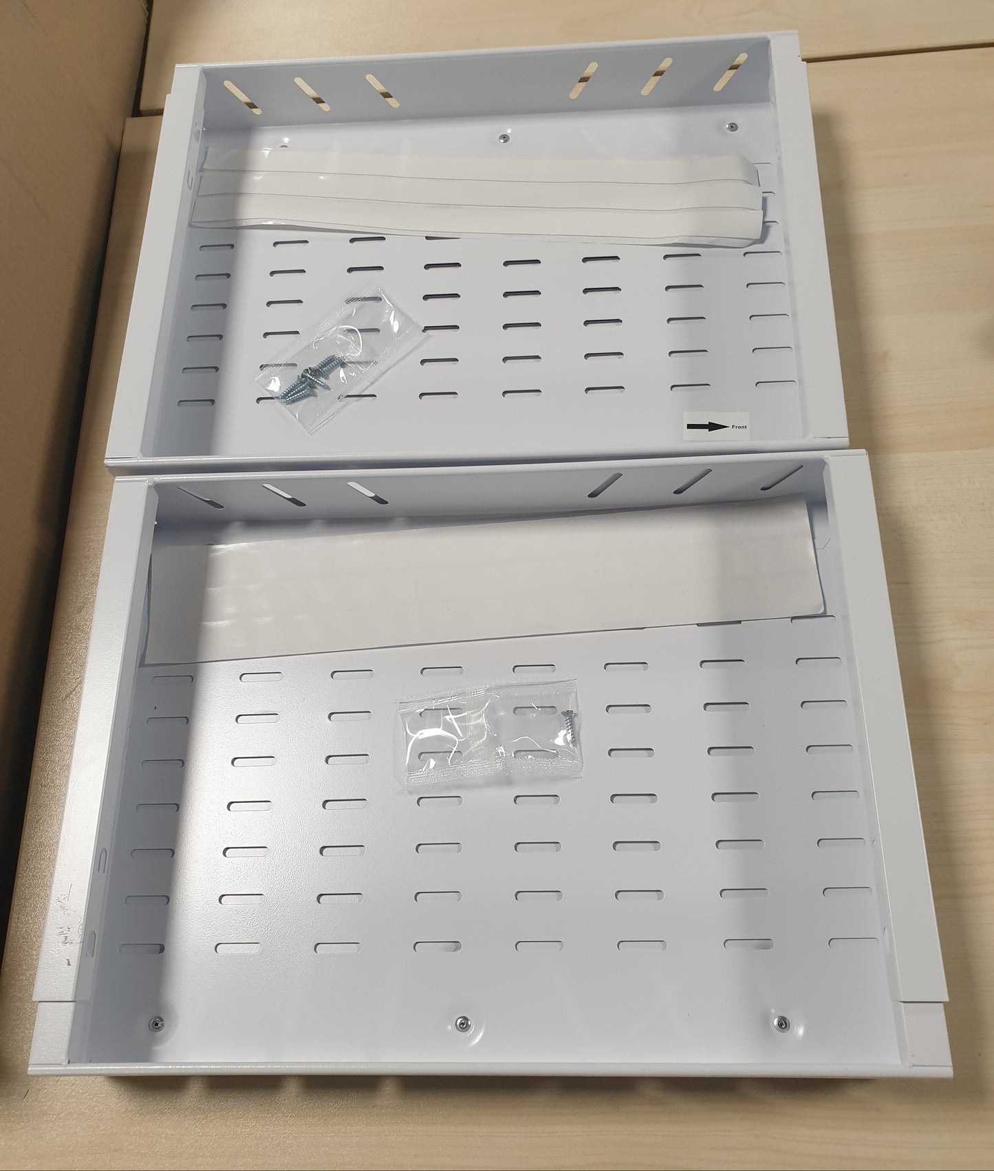 251462 - Pako me 2 ORGANIZUES DOLLAPËSH TË ZGJERUESHËM, TË TËRHEQSHËM DHE NGJITËS, GJËRSIA E RREGULLOJSHME 12.6"-21"