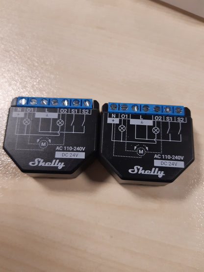 164363 - SHELLY PLUS 2PM, Rele Dual-Kanal WiFi dhe Bluetooth, për Perde/Grilla, Kompatibile me Google dhe Alexa, Monitorim i Konsumit, Pa Nevojë për Qendër, Seti prej 2 Copë