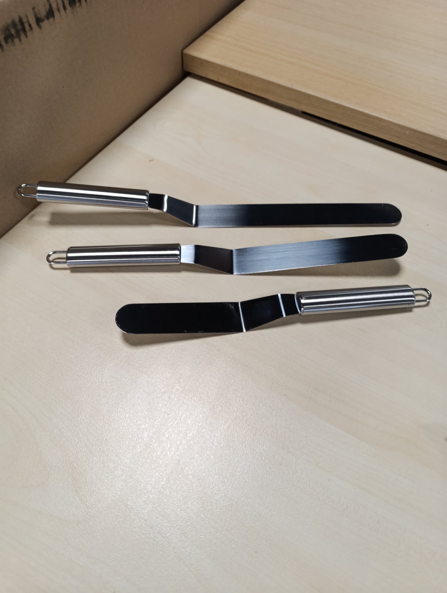 258134 - VINABO Set me 4 Spatula Kuzhine, Spatula të Kënduara prej Çeliku Inoks për Glazurë