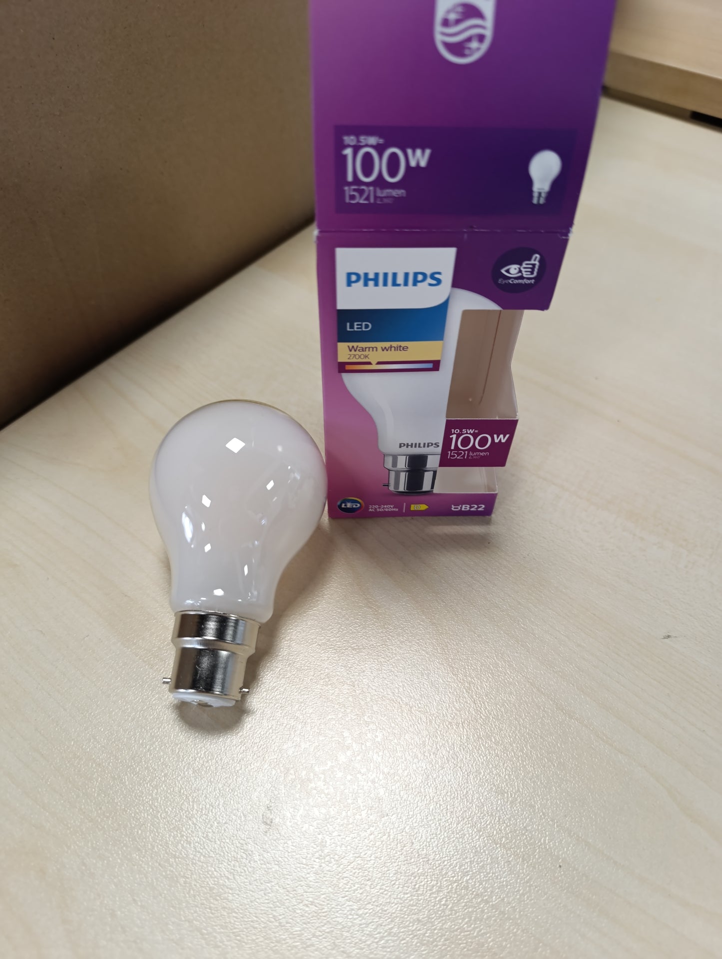 248252 - PHILIPS Llambë LED Standard B22 100W, e Bardhë e Ngrohtë, Xham i Akrilikuar